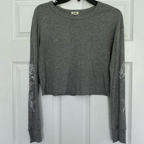 Long Sleeve Crop Top - Picture 1 of 4